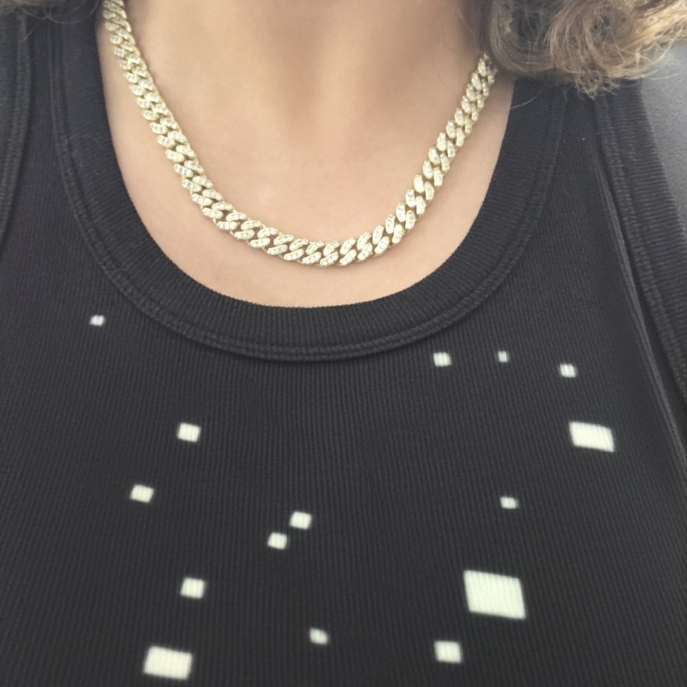 Elegant Gold Chain Necklace